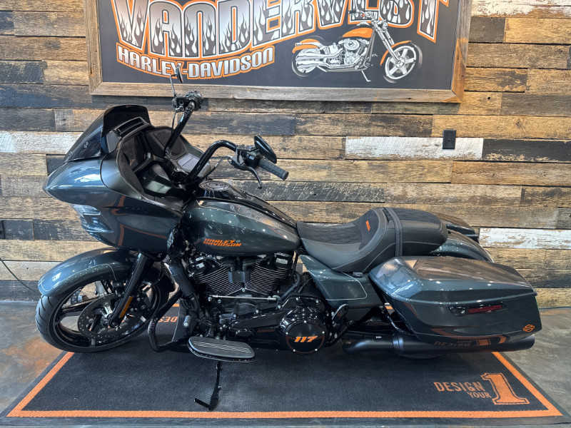 Road Glide®