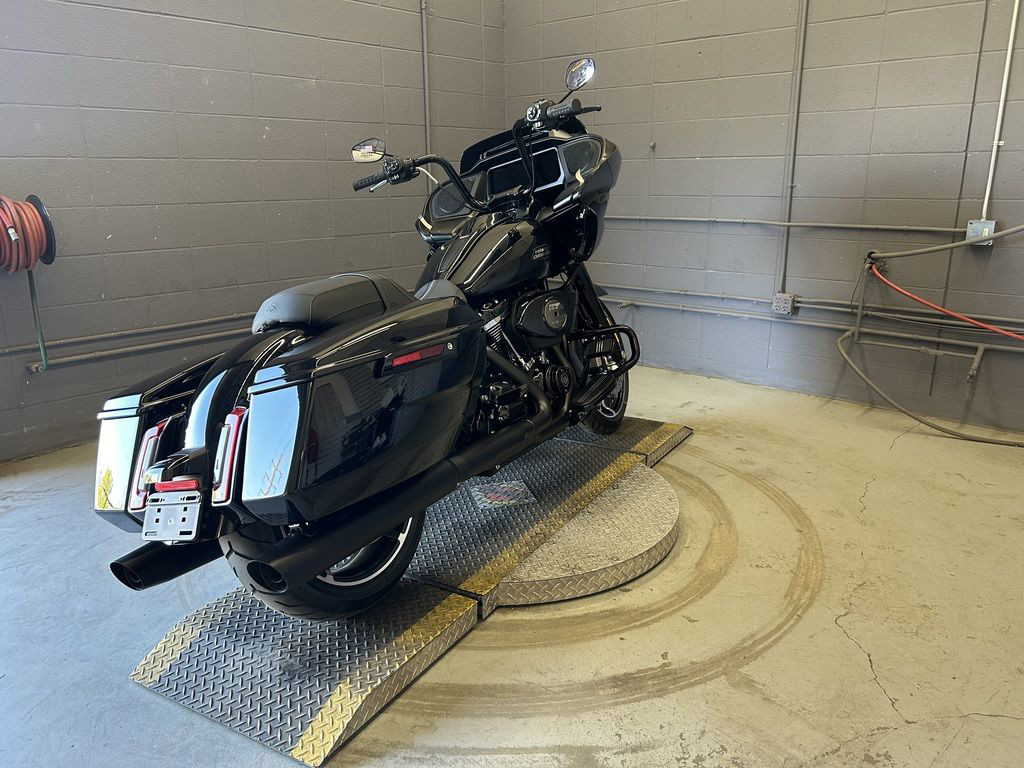 Road Glide®