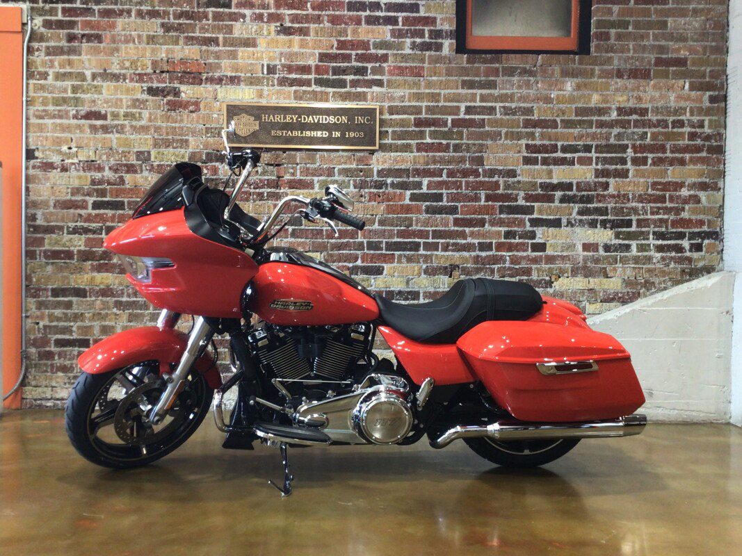 Road Glide®