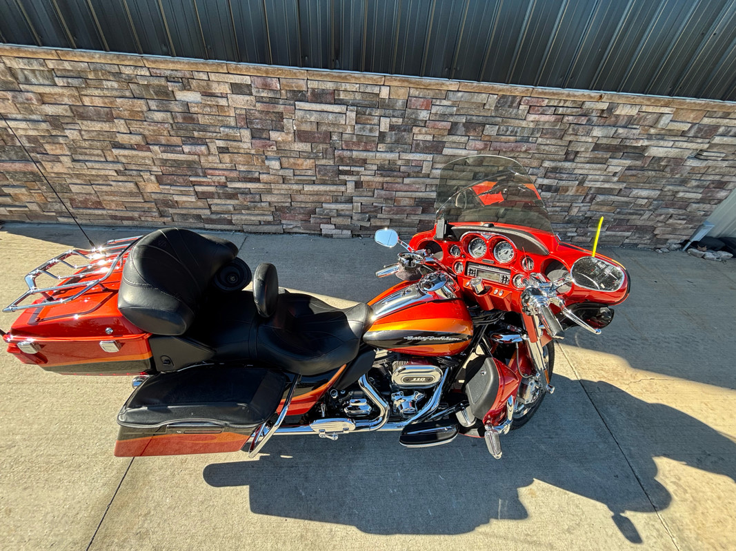 CVO® Ultra Classic® Electra Glide®