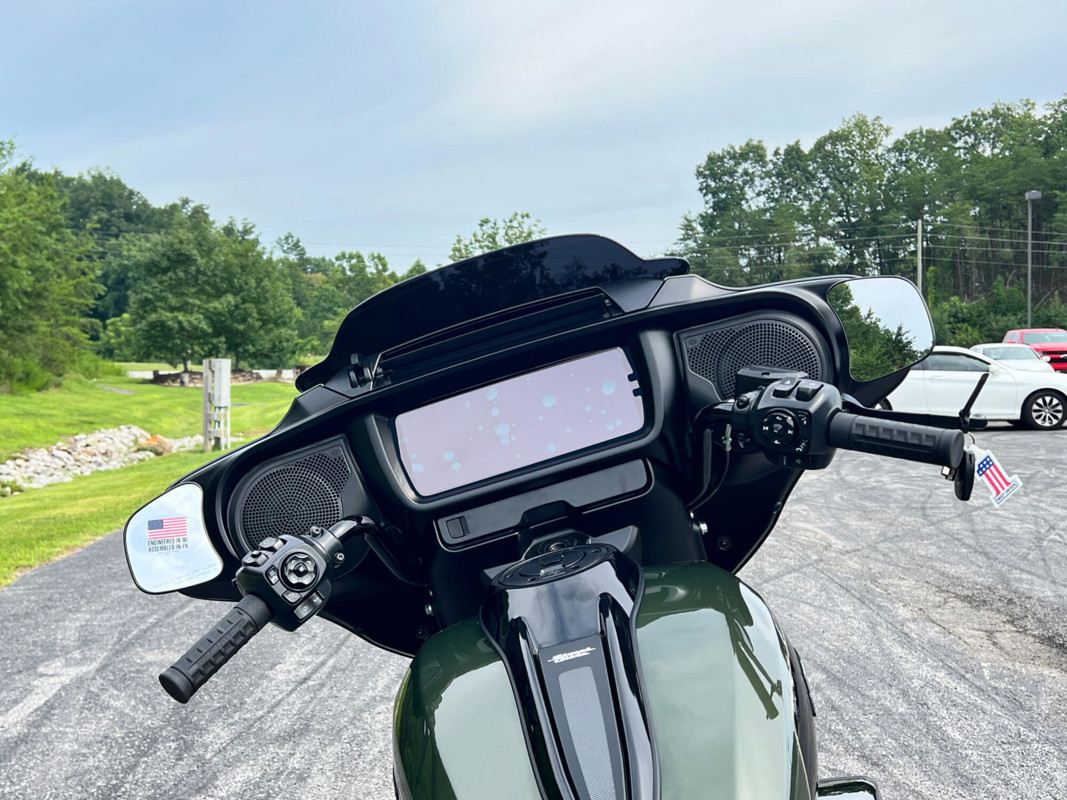 Street Glide®