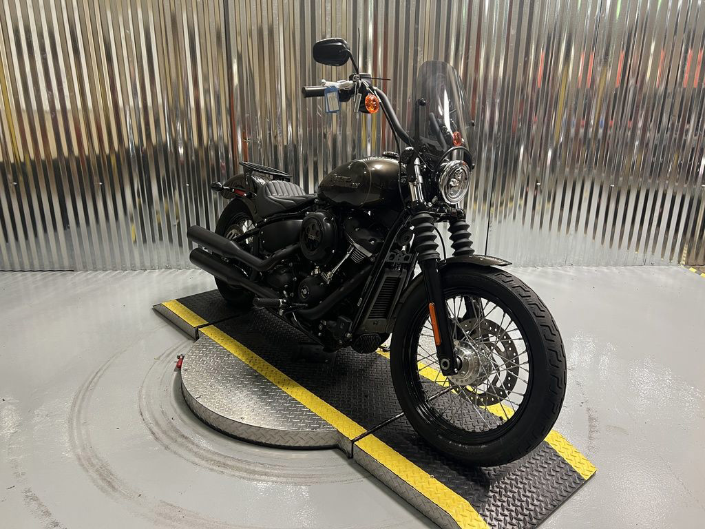 Street Bob®