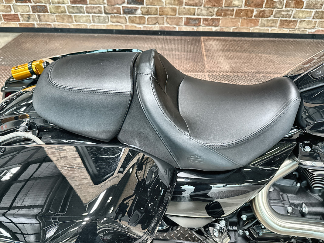 Road Glide®