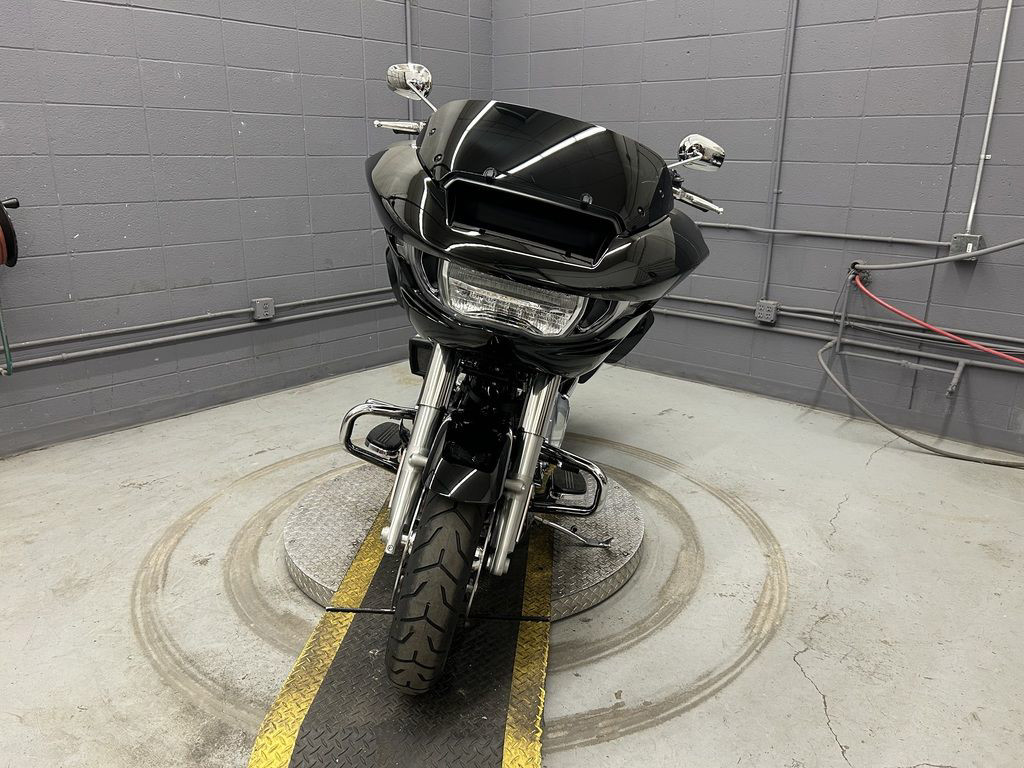 Road Glide®