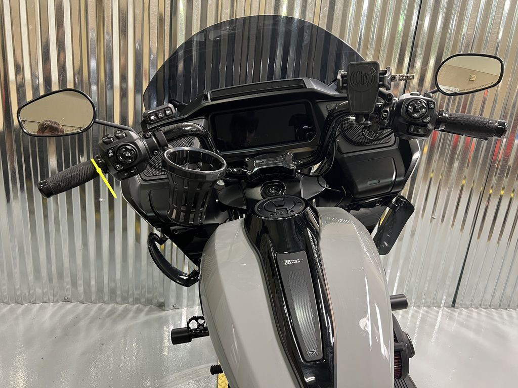 Road Glide®