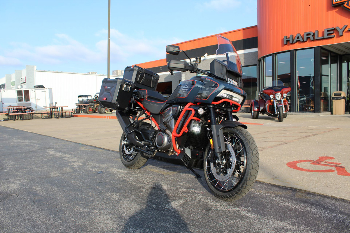 Sportster® S