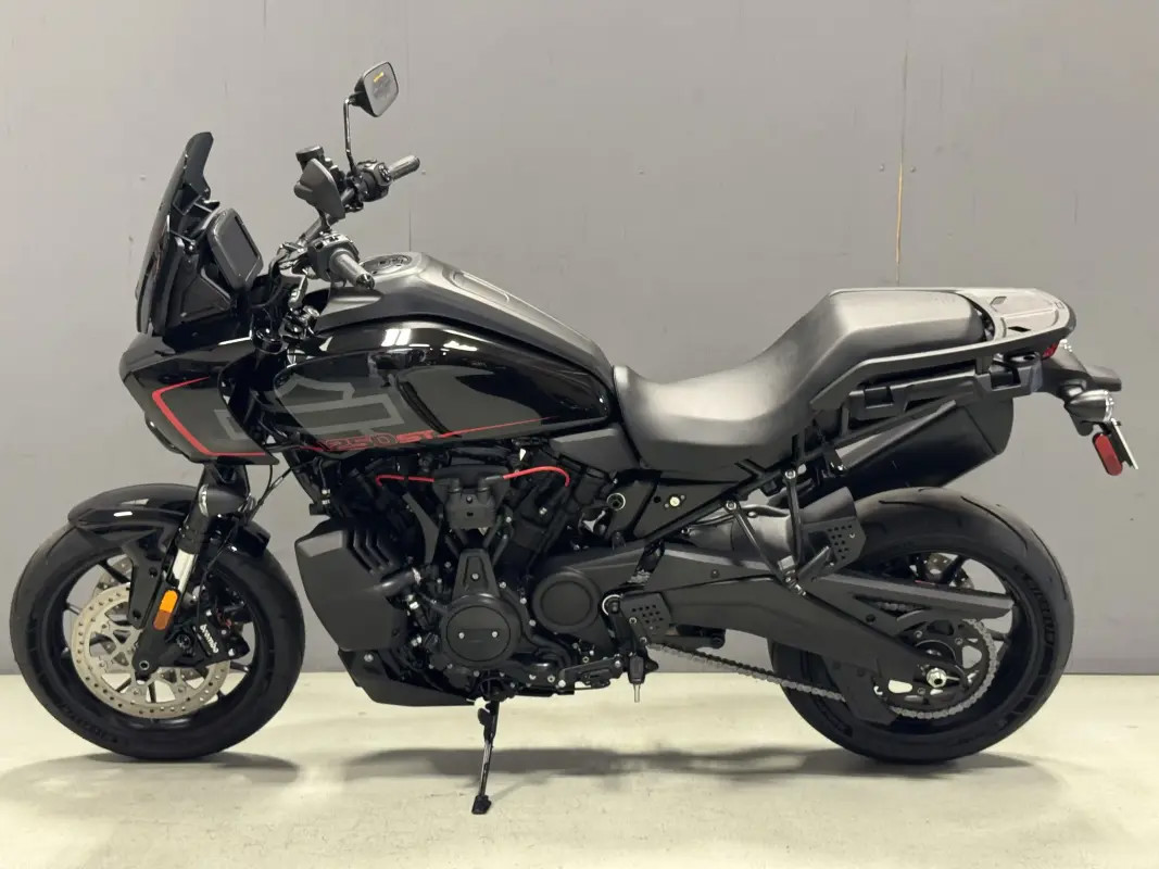 Pan America® 1250 ST