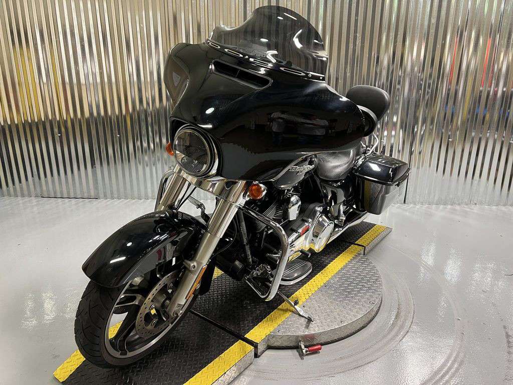 Street Glide®