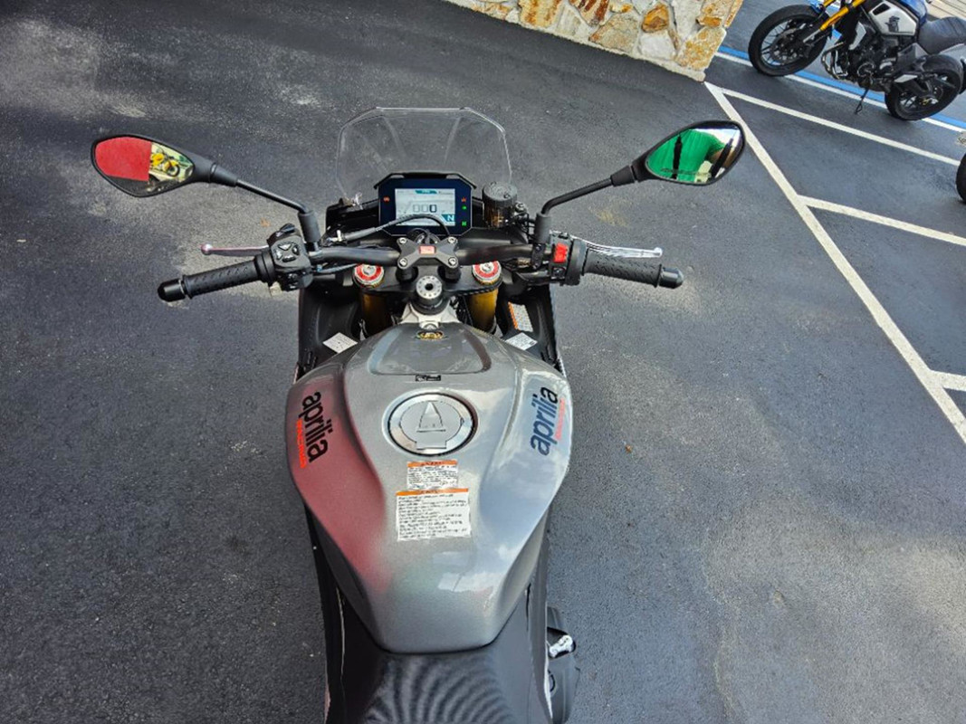 Tuono V4 1100