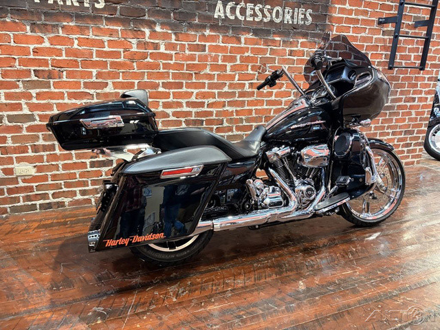 Road Glide®
