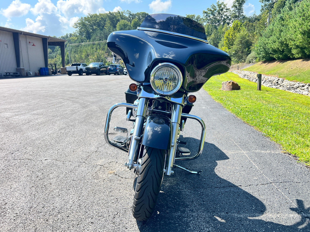 Street Glide®