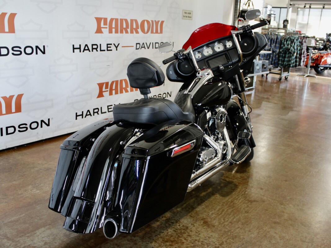 Street Glide®