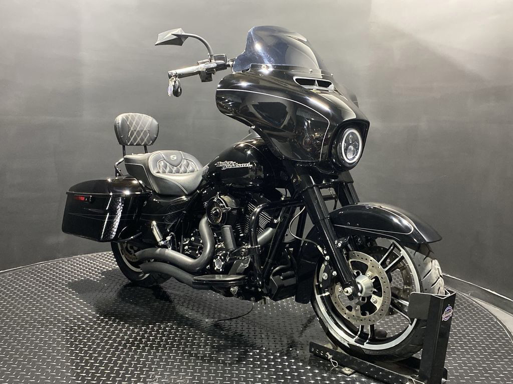 Street Glide® Special