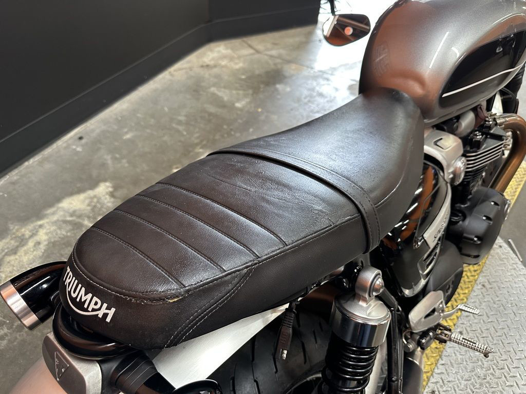 Speed Twin