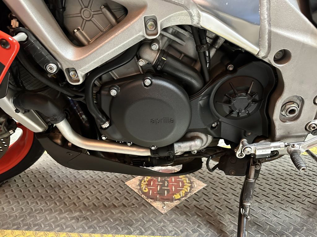 Tuono V4 1100 Factory