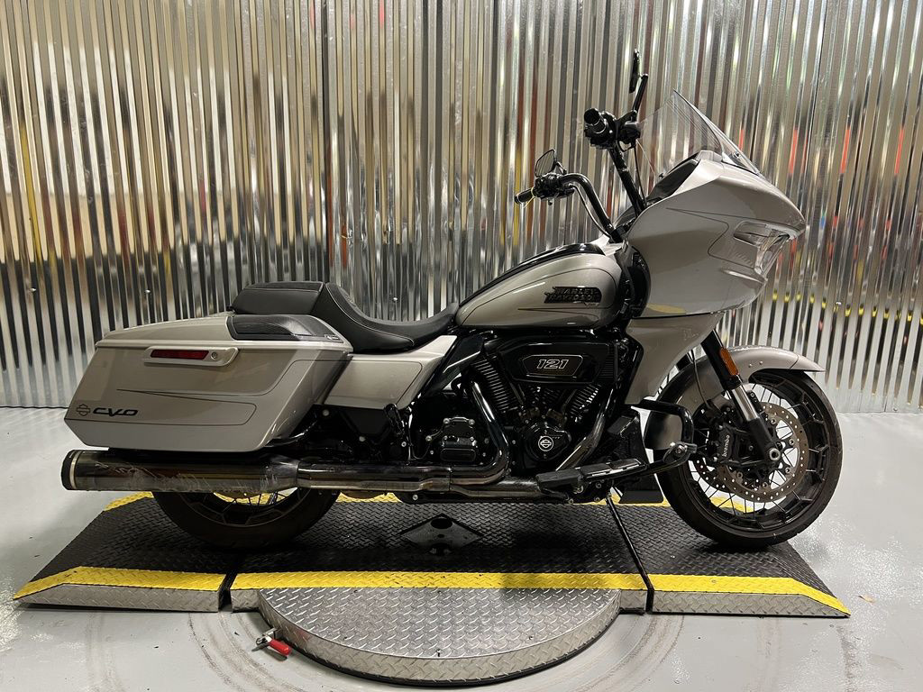 CVO® Road Glide®