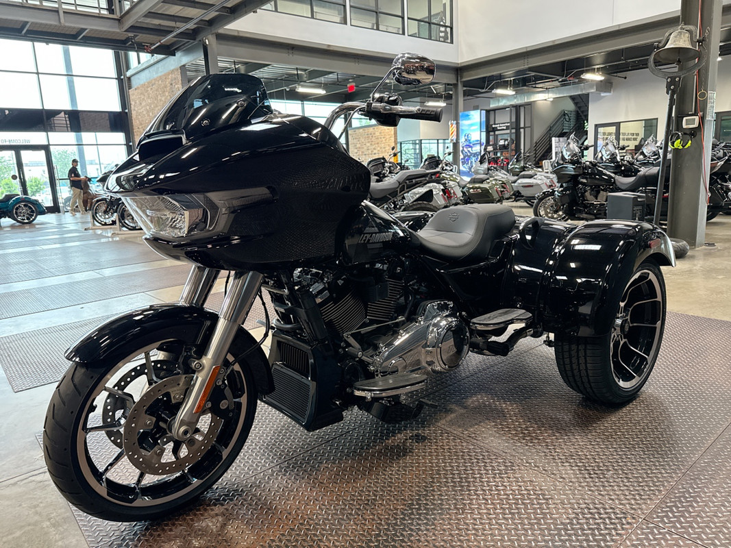 Road Glide® 3