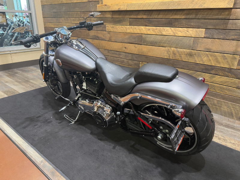 Softail® Breakout®