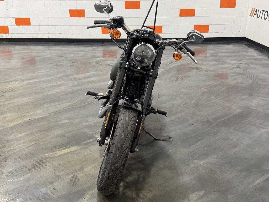 Sportster® Roadster®