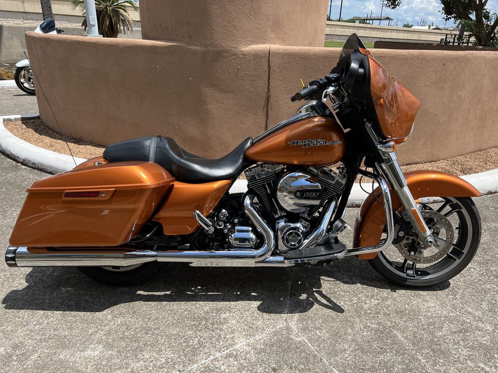 Street Glide®