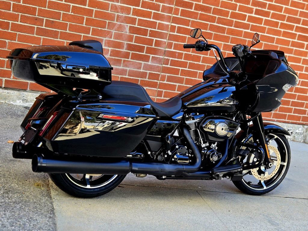 Road Glide®