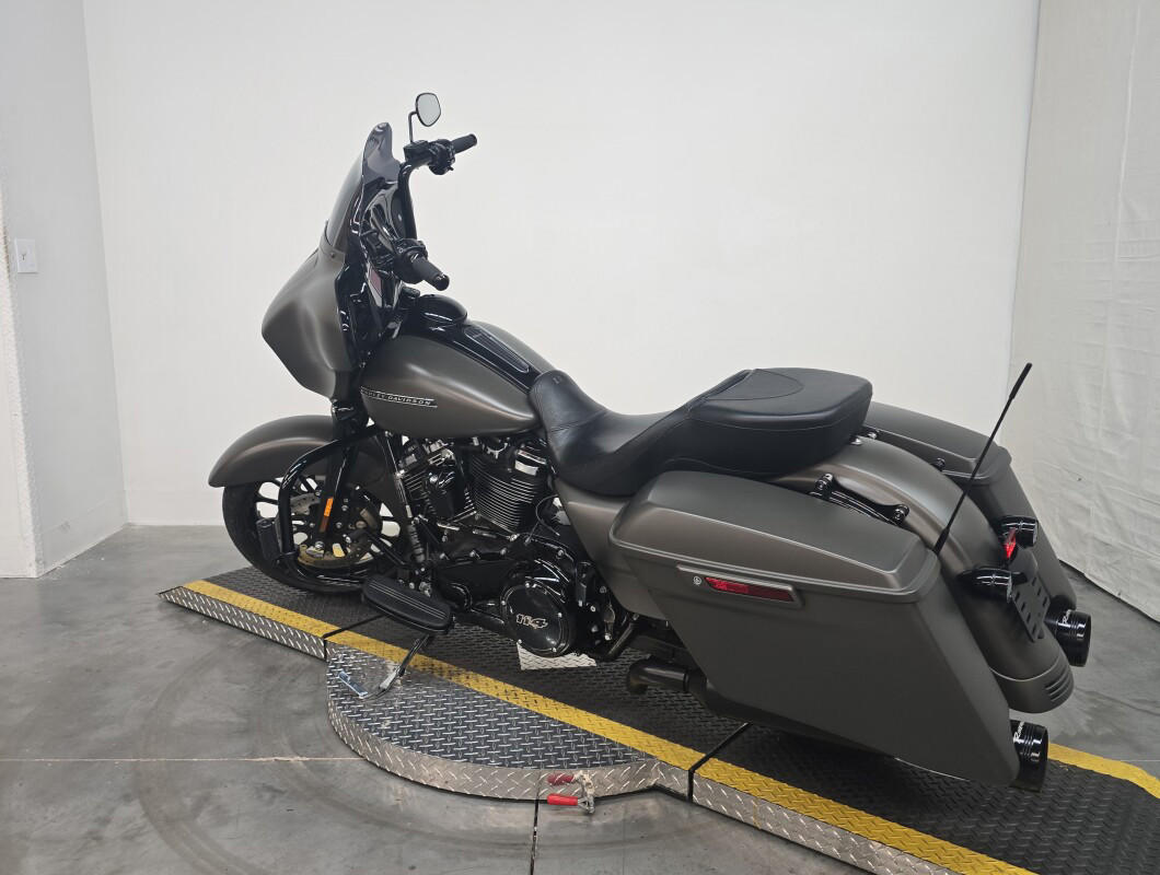 Street Glide® Special