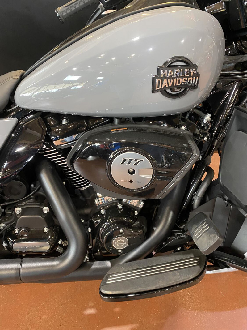 Street Glide® Limited