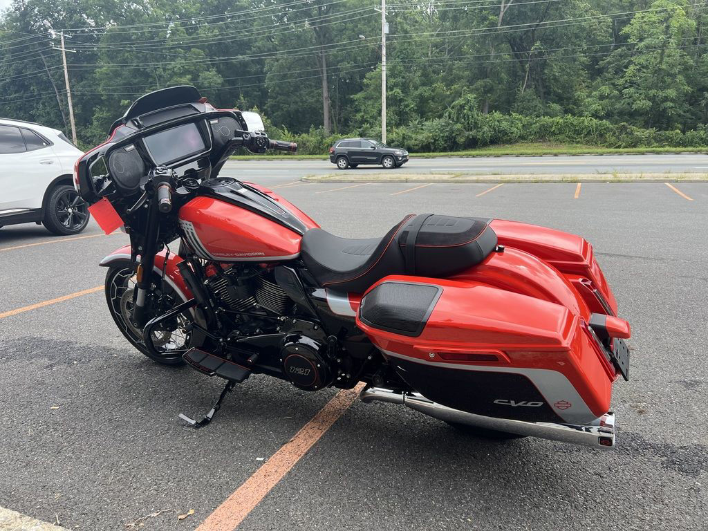 CVO® Street Glide®