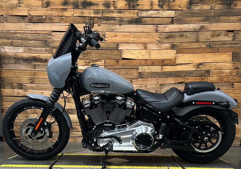 Street Bob®