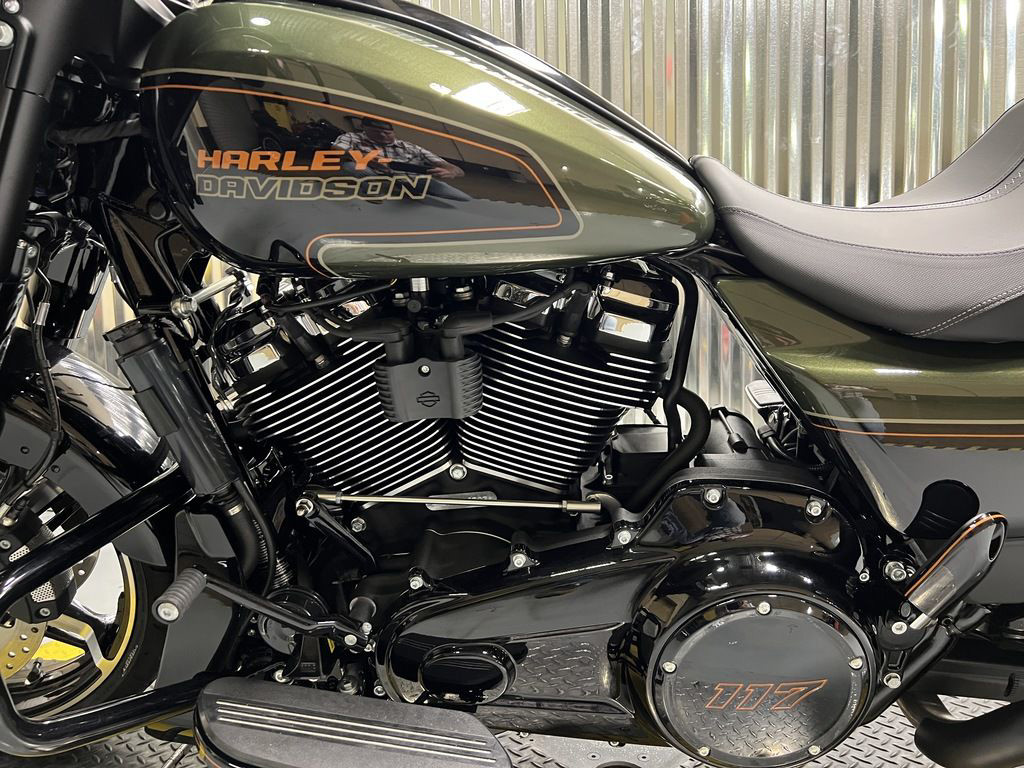 Street Glide®