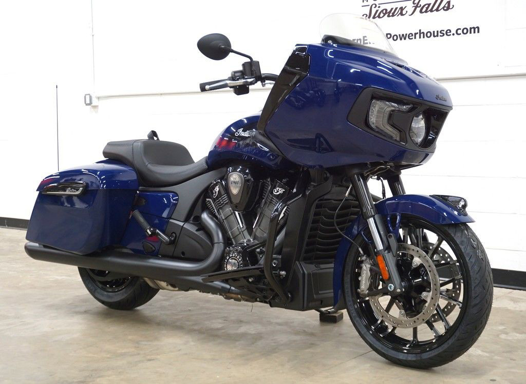 Challenger Dark Horse