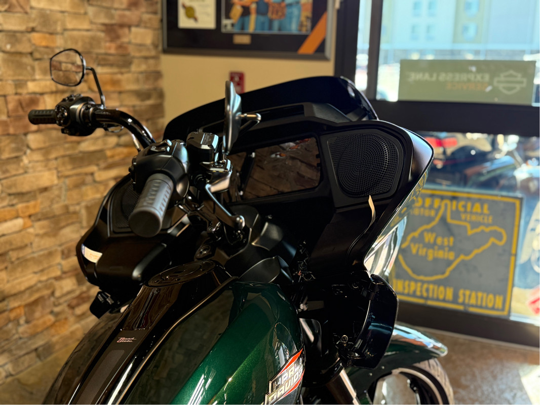 Road Glide®