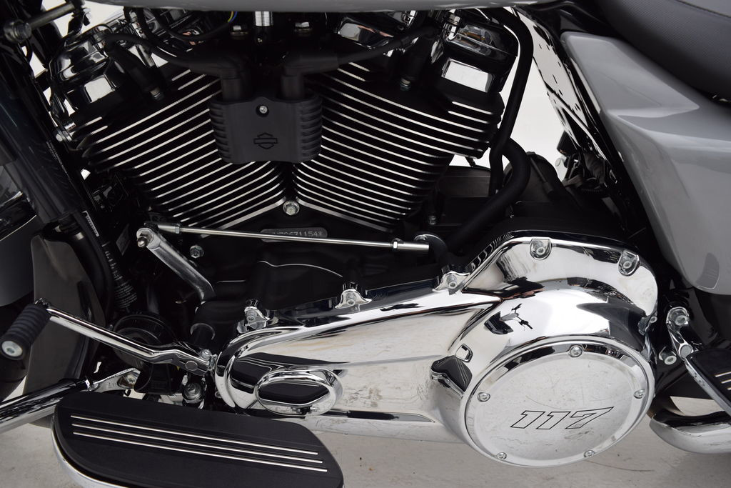 Road Glide®