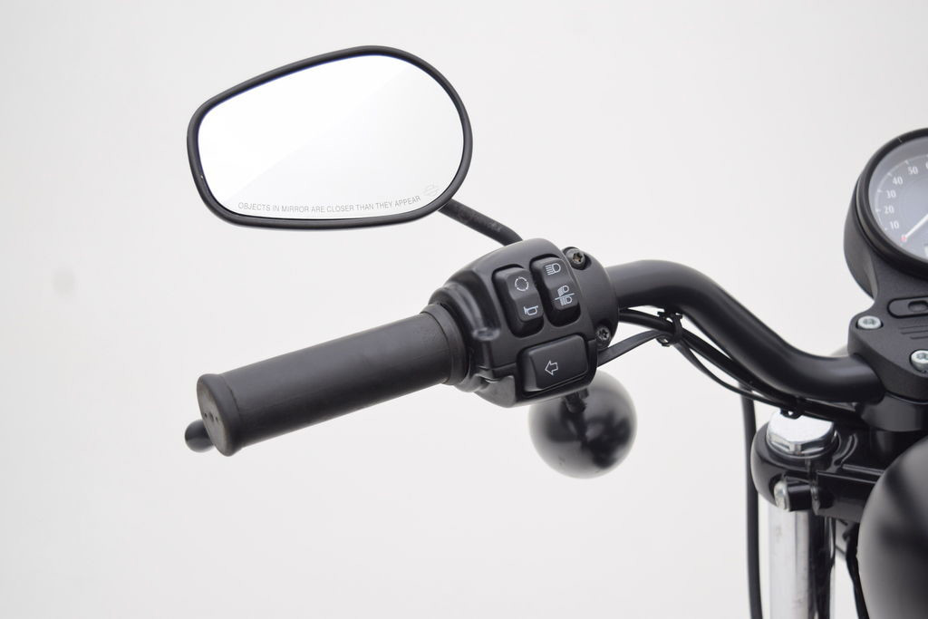 Iron 883®