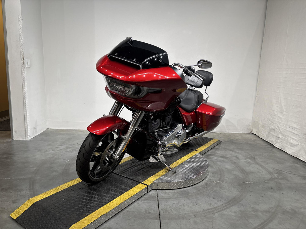 Road Glide®