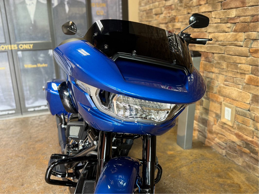Road Glide®