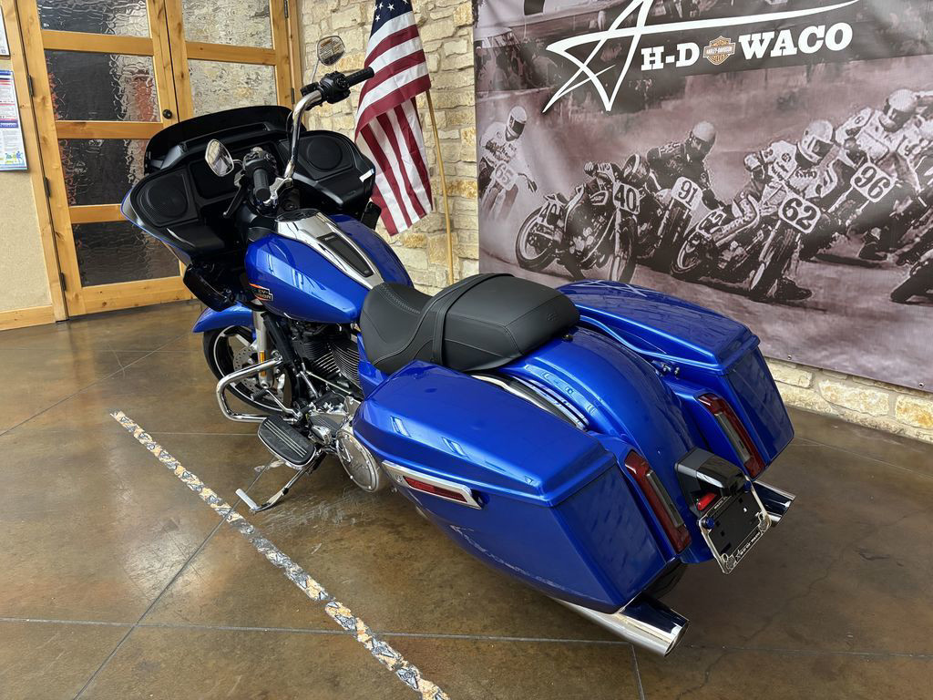 Road Glide®