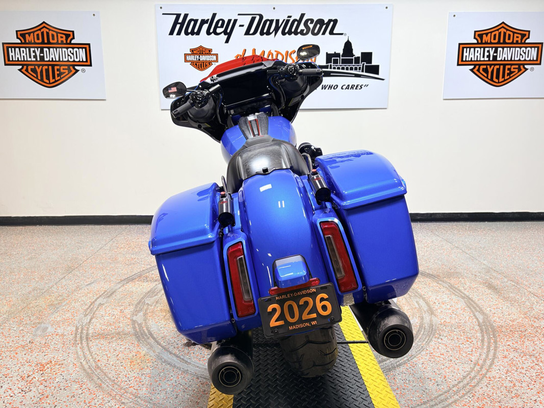CVO® Street Glide® ST