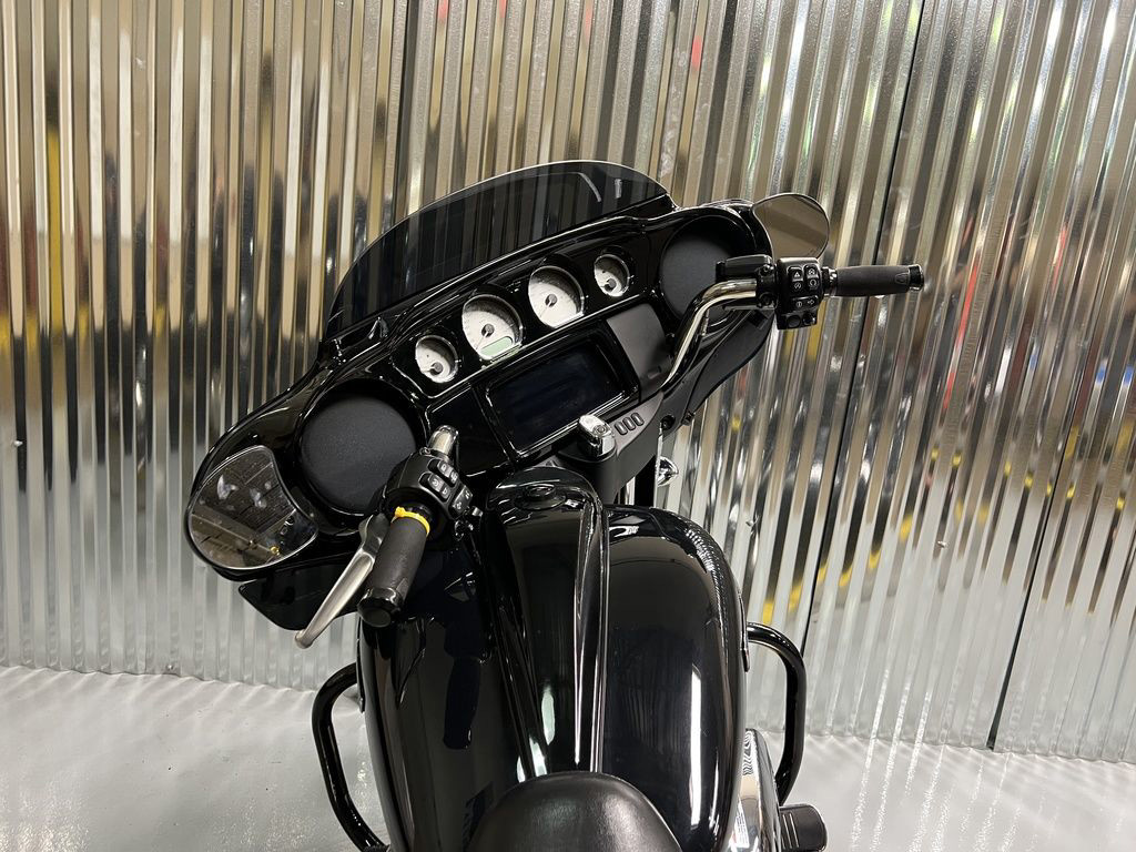 Street Glide®