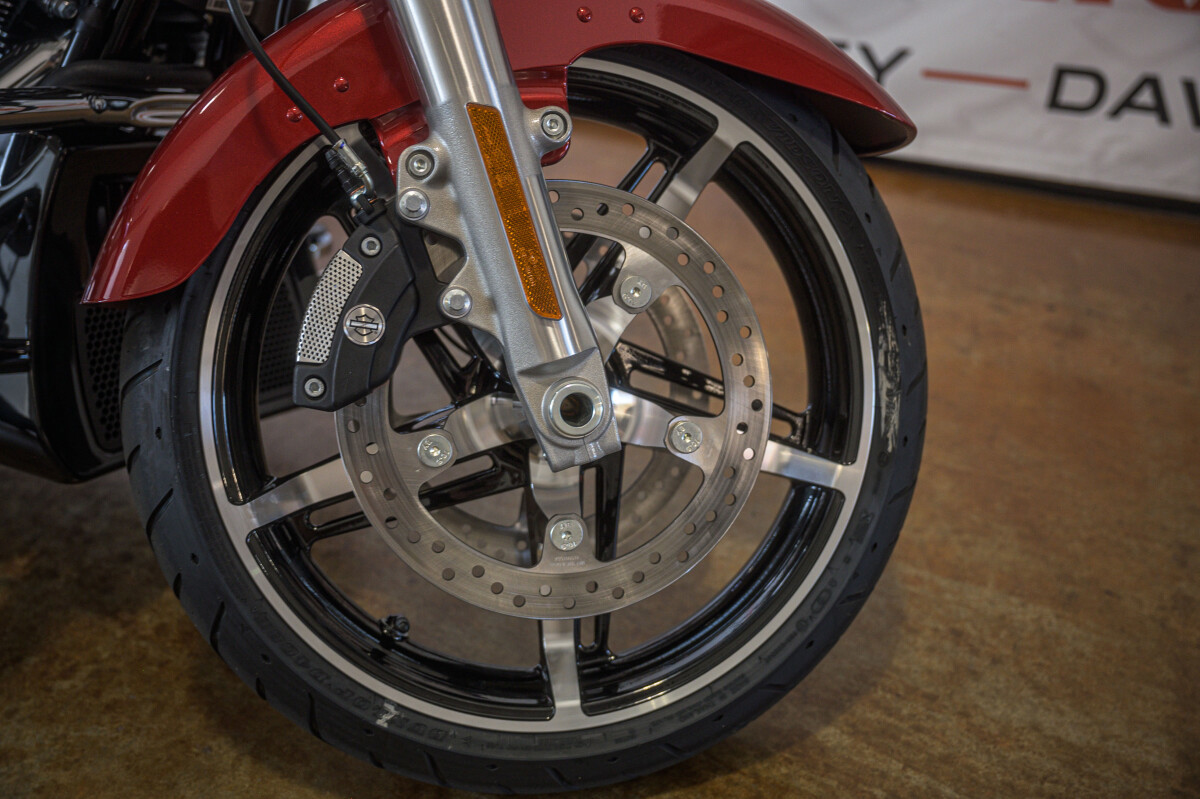 Street Glide®