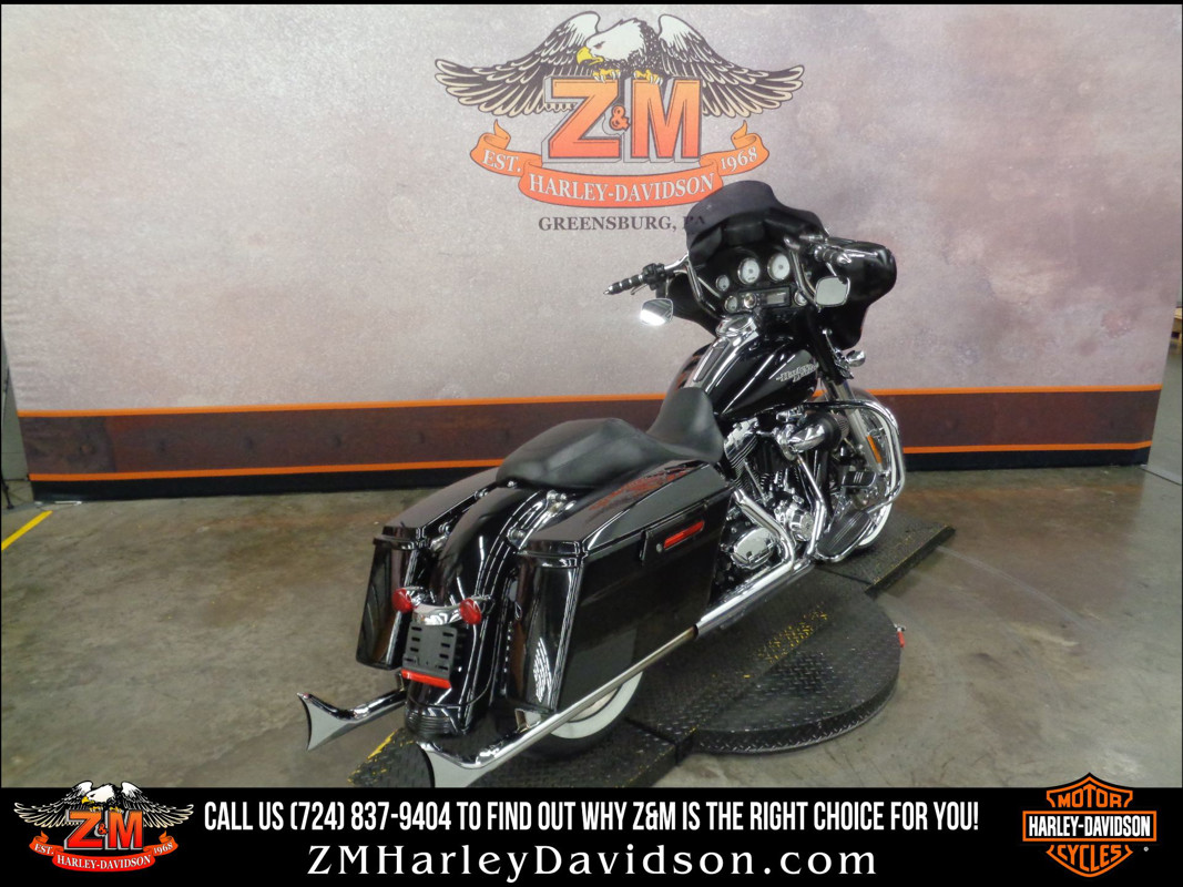 Street Glide®