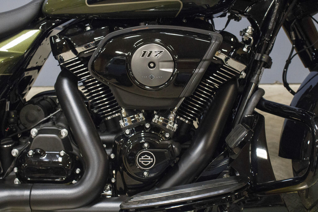 Street Glide®