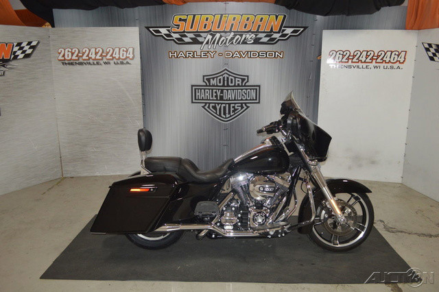 Street Glide®