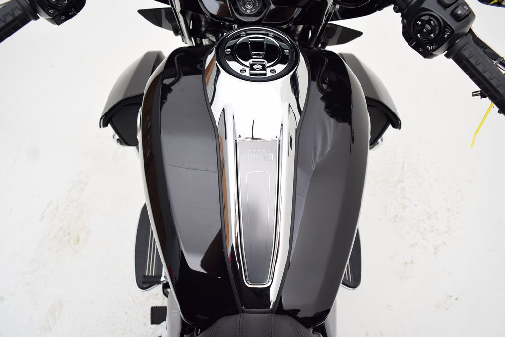 Street Glide® 3 Limited