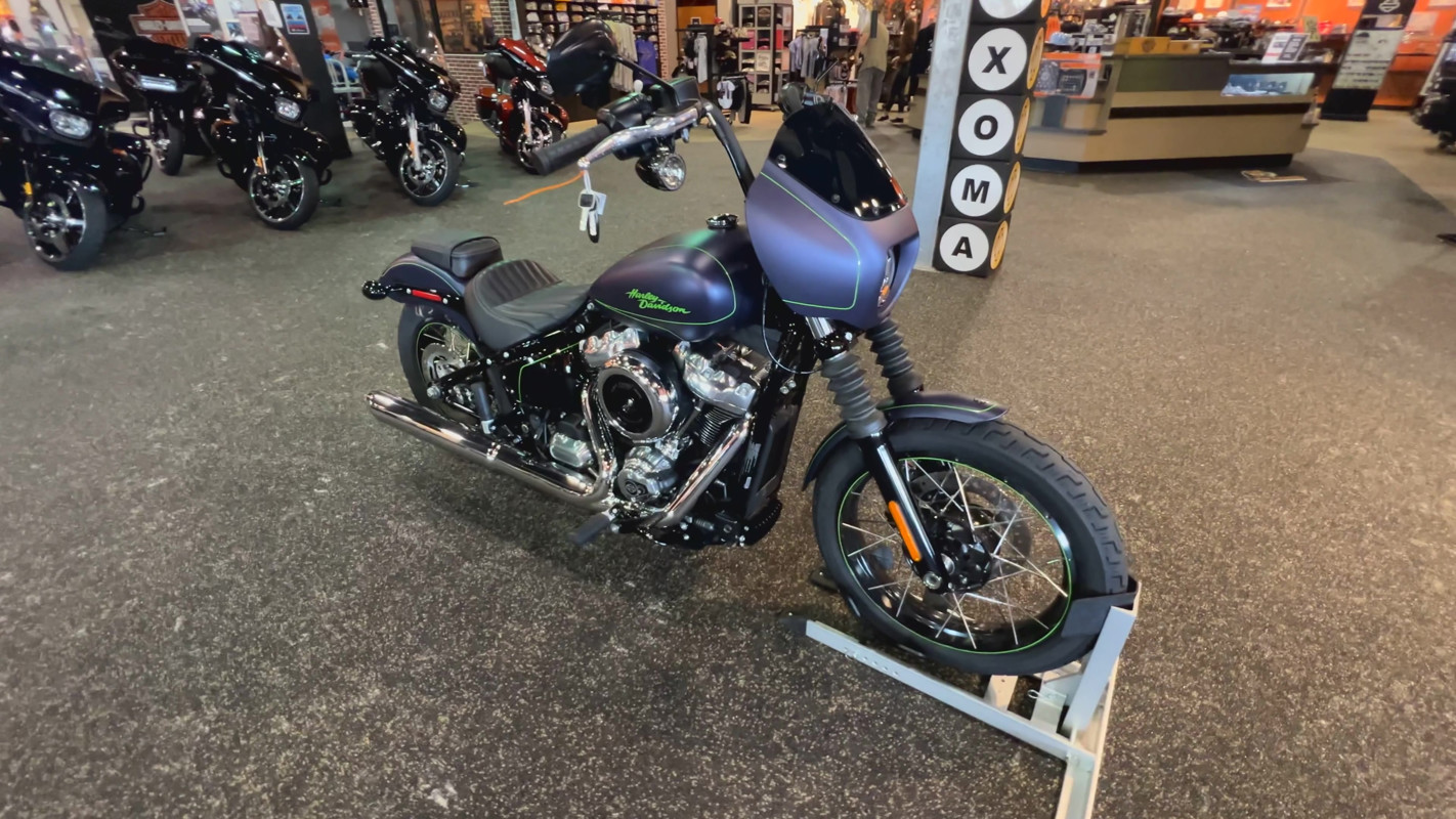 Street Bob®