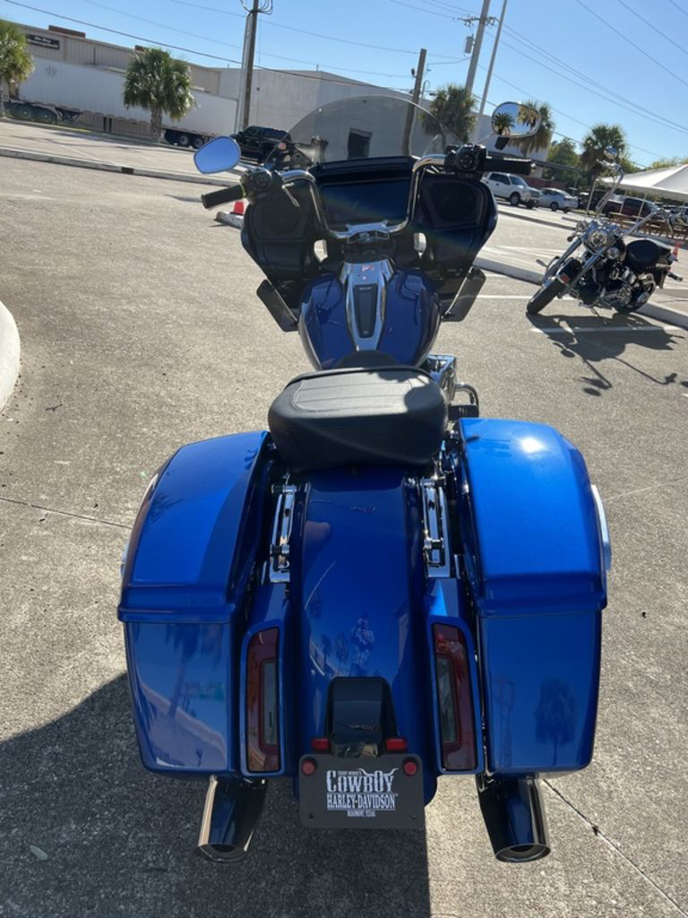 Road Glide®