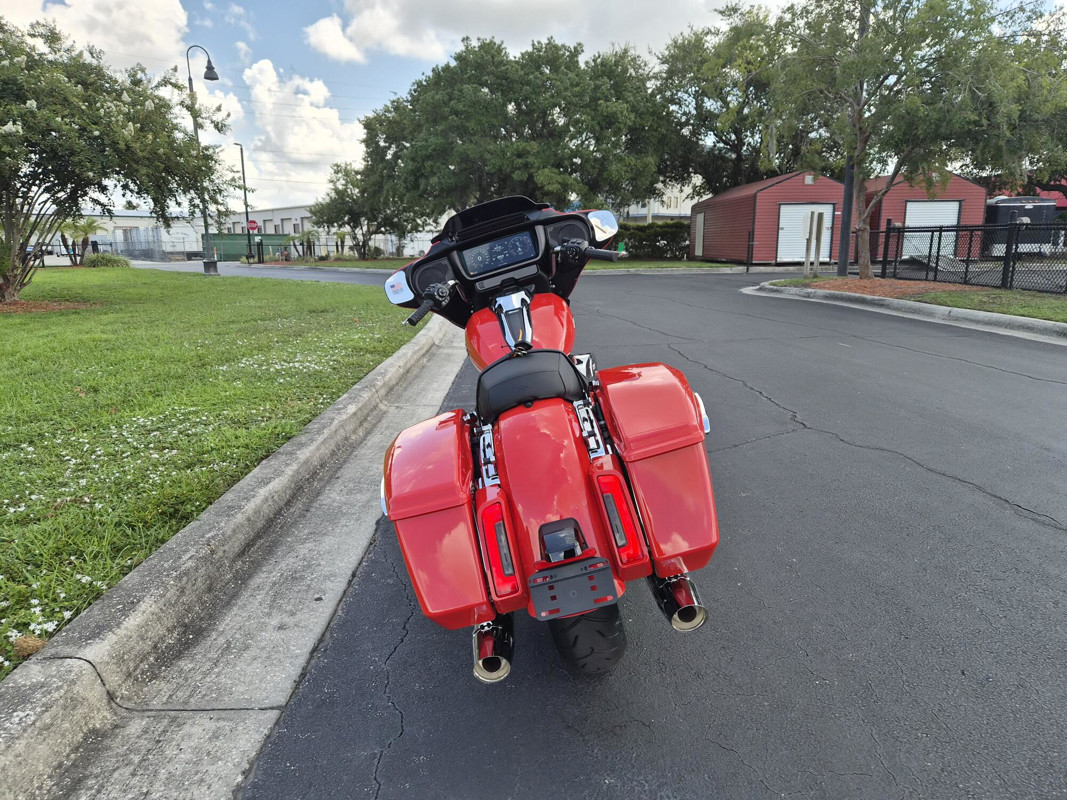 Street Glide®