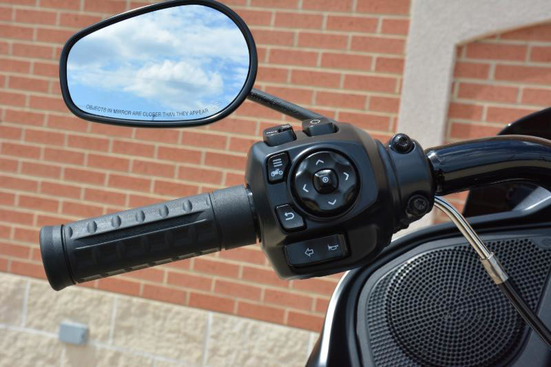 Road Glide®