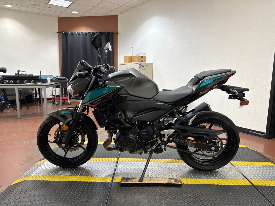 Z400 ABS