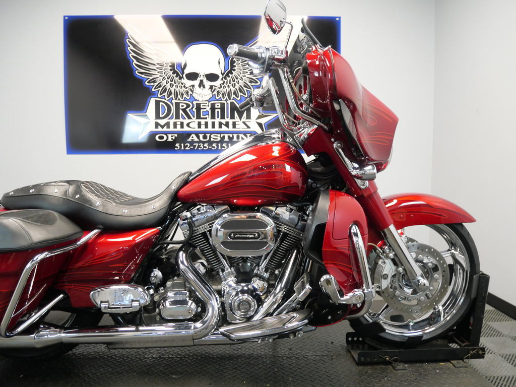 CVO® Street Glide®